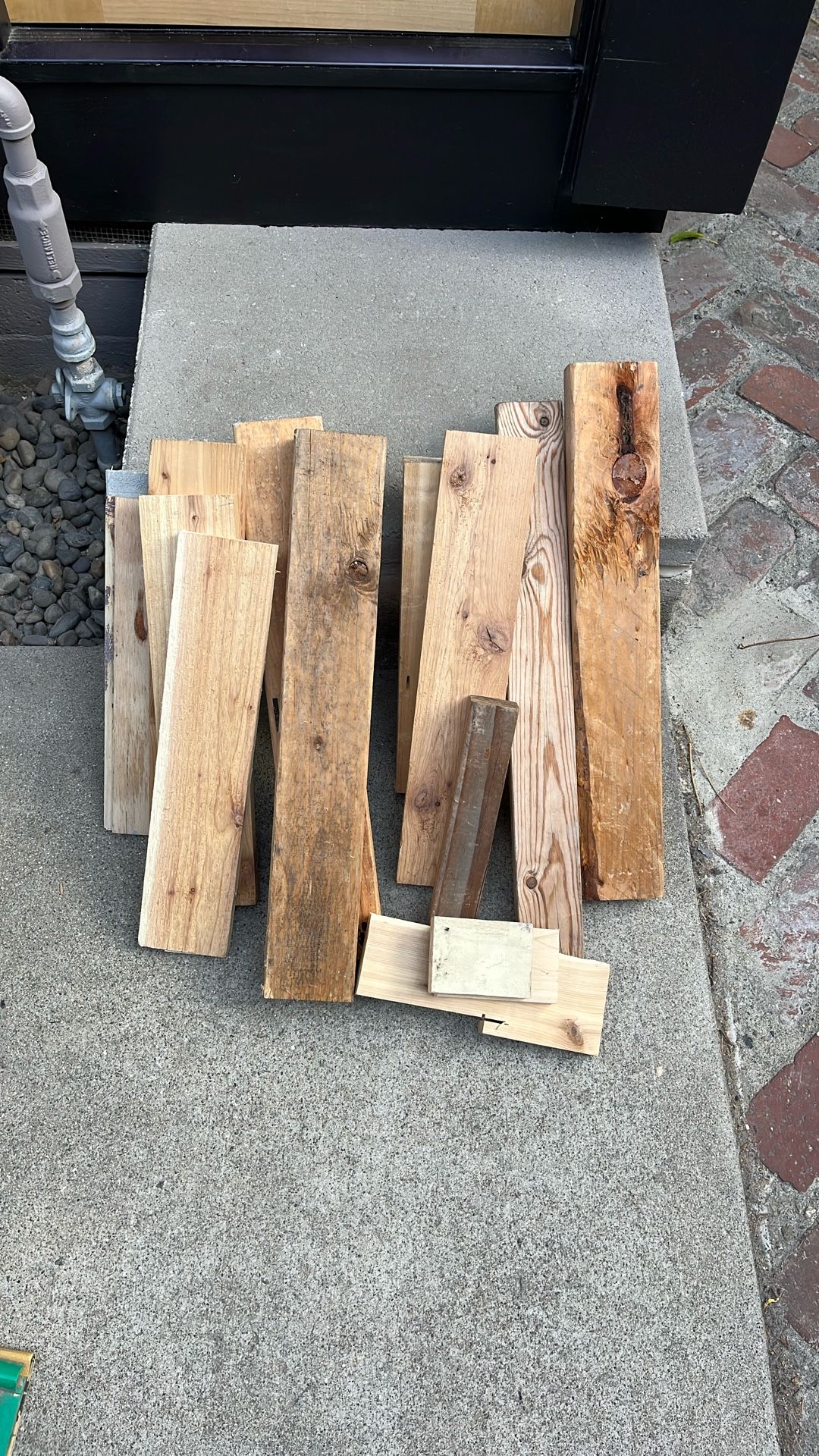 Free Wood For Projects Or Crafts