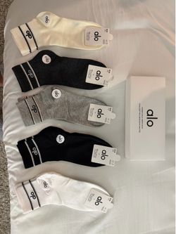 alo socks 5 pcs in 1 box. mixed designs for women