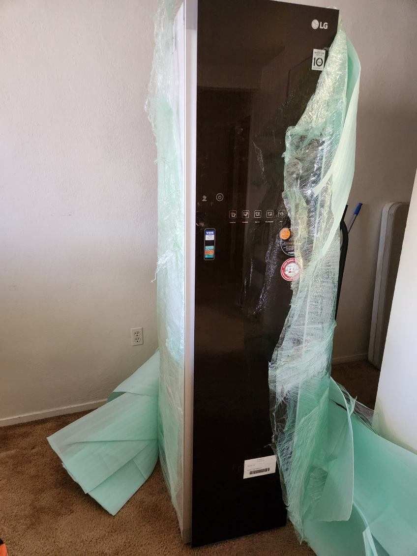 LG Refresher Closet