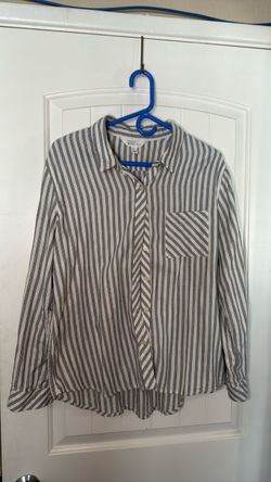 Button Up Shirt (L)