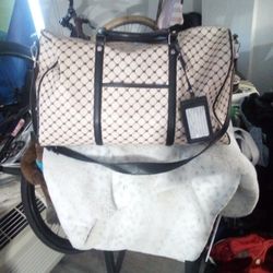 BEAUTIFUL STEVE MADDEN XL BAG!!