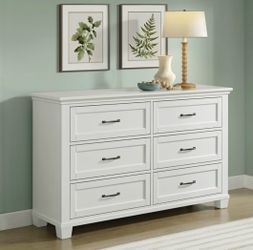 Universal Broadmoore Rose 6 Drawer Dresser, White Finish New Scratch and Dent