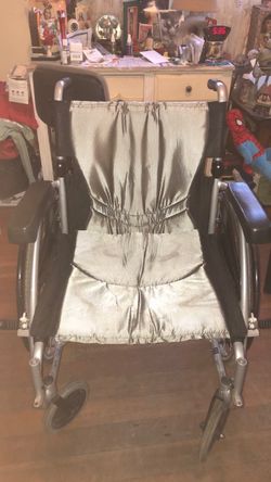 This is Aluminum Weell chair 300 doll.