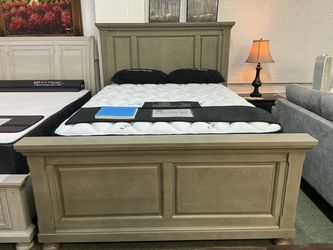 Queen Bed Frame $699.99