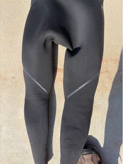 Quicksilver Men’s Full Body wetsuit Size LS