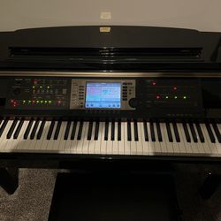 Yamaha CVP-209 Clavinova Digital Piano Gloss Black