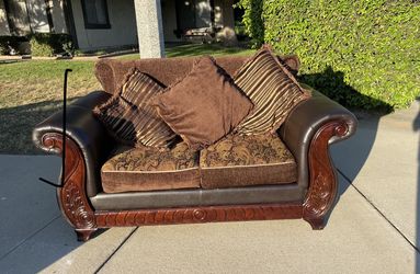 Love Seat Great Condition