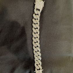 GLD Cuban Link Bracelet