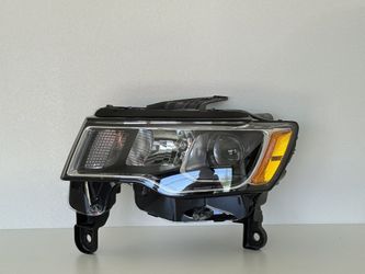 2017-2021 Jeep Grand Cherokee Halogen Headlight (L)