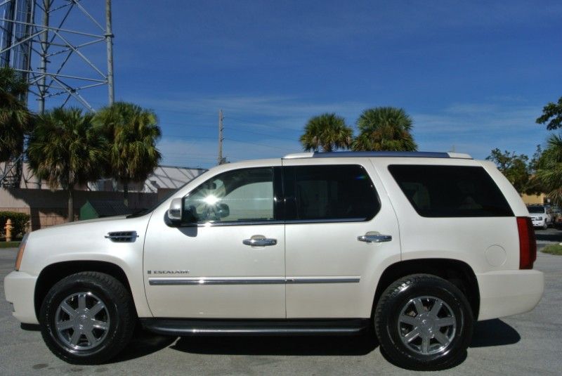 Escalade Diamond White Tricoat