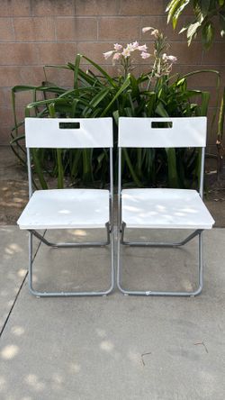 Folding chairs