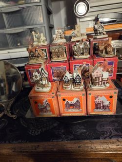 David Winter Cottages Christmas Ornaments Set