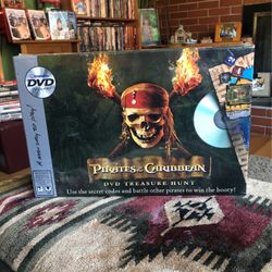 Brand New Pirates Of The Caribbean DVD Treasure Hunt Family Game!