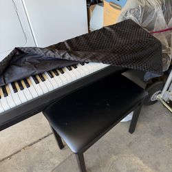 Yanaha P-125 Digital Piano With Chair