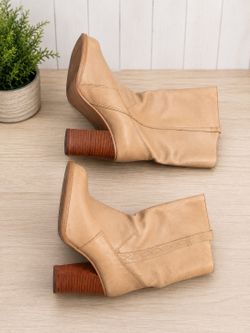 Size 8.5
