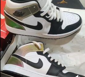 Air Jordan 1 mid SE heat reactive