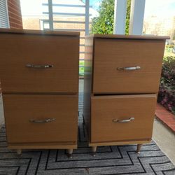 2 Filing Cabinets, 2 Door Each