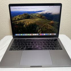 2018 13” MacBook Pro i7 16gb 512gb