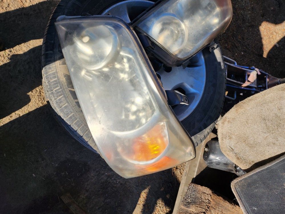 Toyota Highlander Headlights 2001-2007