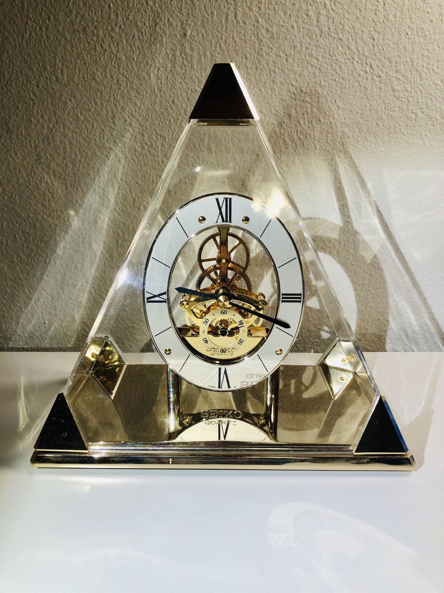 Antique Seiko Pyramid Quartz Triangle Mantle Table Clock ,Seiko. Antique ornate golden pyramid clock