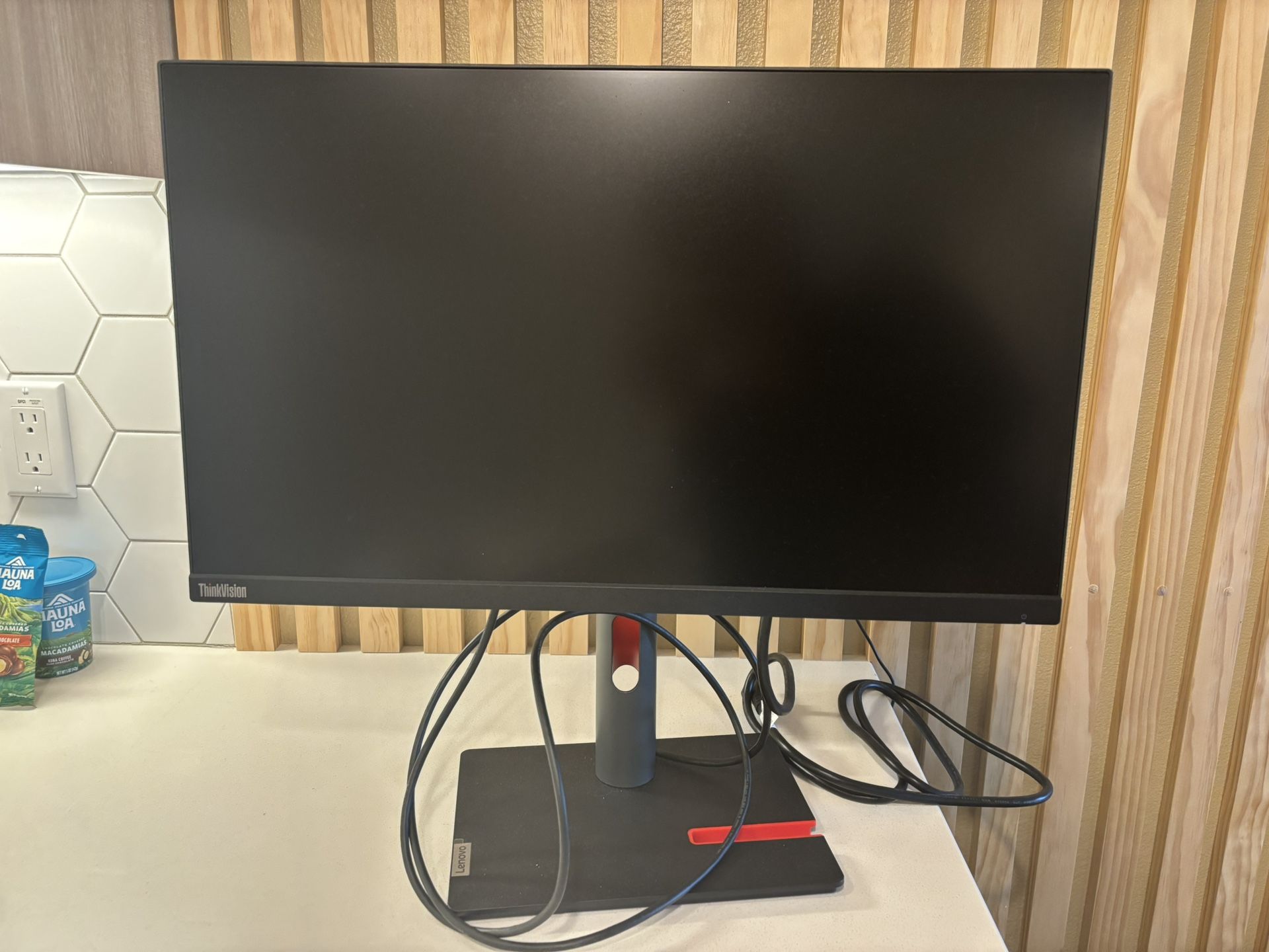 Lenovo monitor