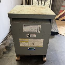 General Electric 3 Phase Electrical Transformer