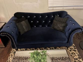 Navy Blue Velvet Tufted Loveseat