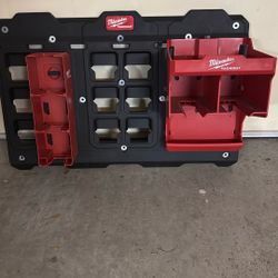 Milwaukee Pack Out Wall Mount