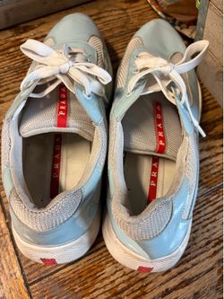Clothes & shoes