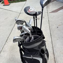 Golf Clubs with bag right handed