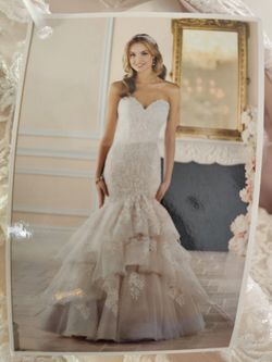Wedding Dress NEW