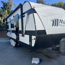 2024 NAV 22 Grand design toy hauler