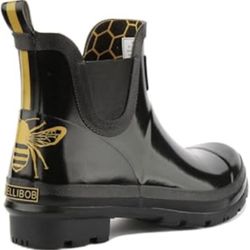 WOMENS RAIN BOOTS