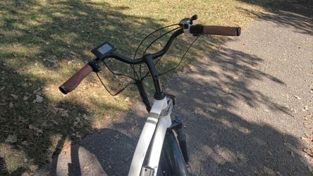 Jason 26" electric bicycle