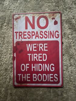 Vintage No Trespassing Metal Sign Retro Warning Wall Decor Distressed Tin Plaque Industrial Style