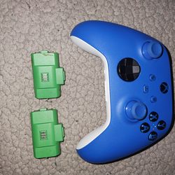 wireless xbox controller+ 2 rechargeable b