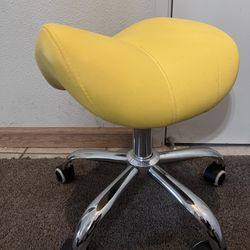 Adjustable Saddle Seat Rolling Stool