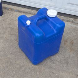 5 Gallon Reliance Survival Water Jug Never Used