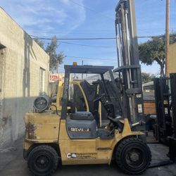 Forklift 