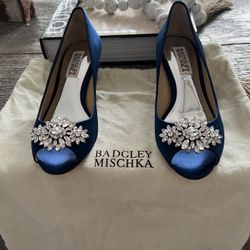 Heels  Badgley Mischka 