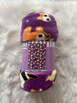 Hello Kitty & Friends Purple Halloween Blanket. NEW