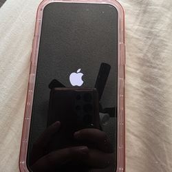 Pink Iphone 15 plus