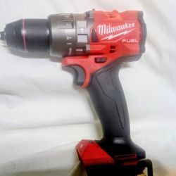 Milwaukee 18 volt Fuel 1/2 inch Hammer Drill/Driver