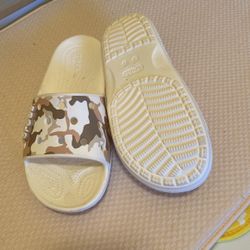 Croc Sandals 7  