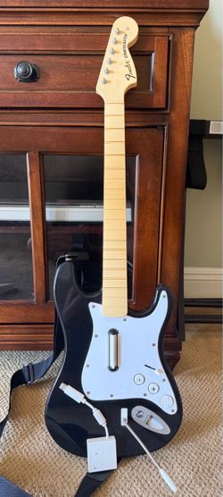 Nintendo Wii Rock Band Wireless Fender Stratocaster Guitar WITH USB DONGLE