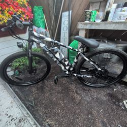 Ebike With Charger No Keys For Battery No Chain And One Shifter Broken 300$ Or Trade For Mini Bike