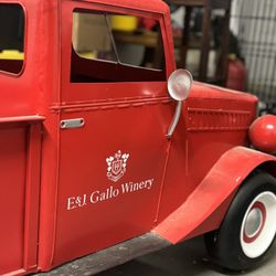 Christmas E & J Gallo Red Truck 