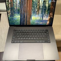 Apple MacBook Pro 16 inch m4 max 36gb ram 1tb drive  laptop