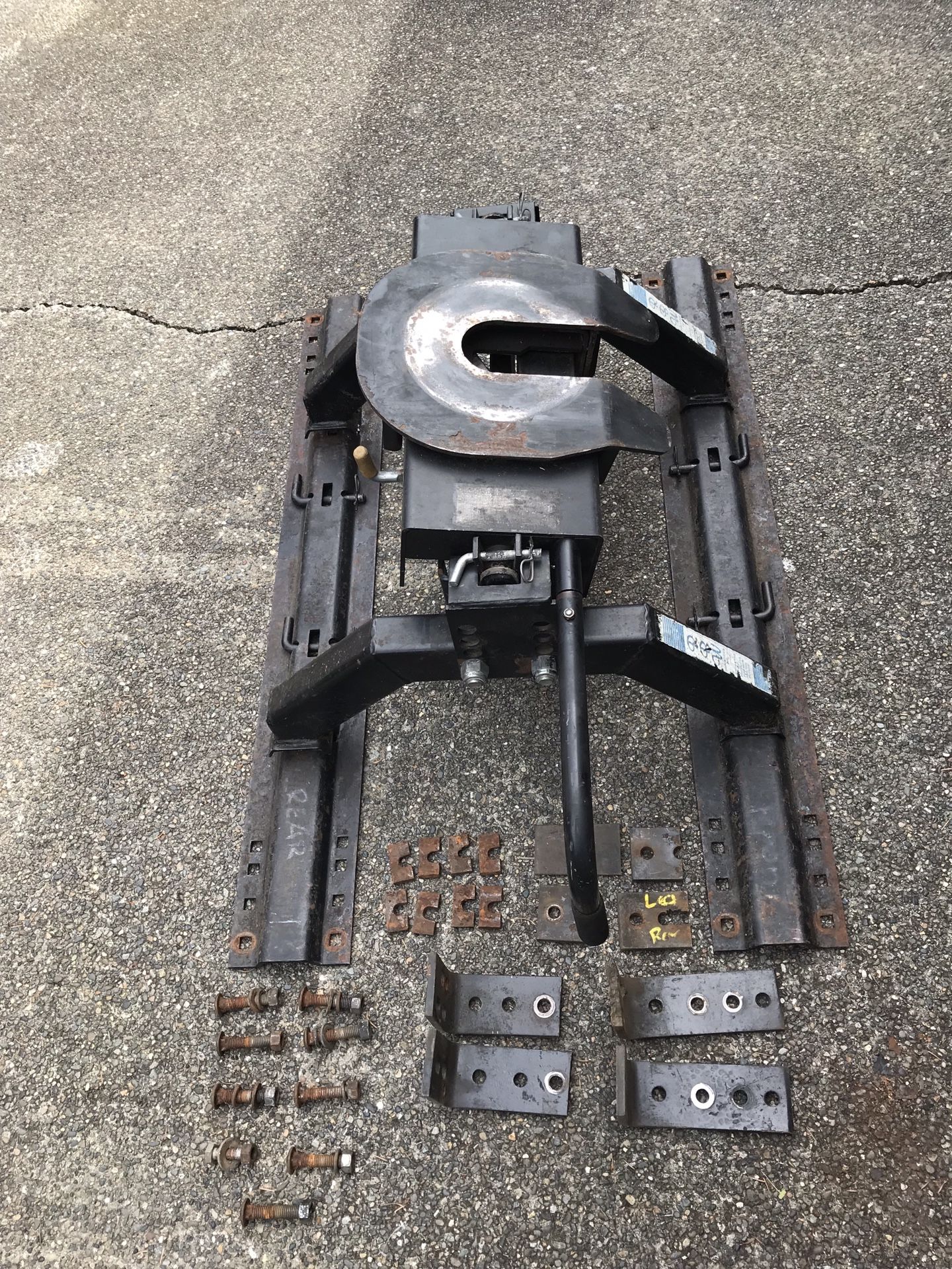 RBW Little Rocker 5Th wheel Hitch assembly, 15,000 capacity . $100