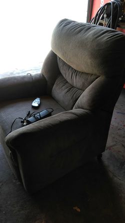 Emomo Motorized Chair with Lift recliner heater and massage for